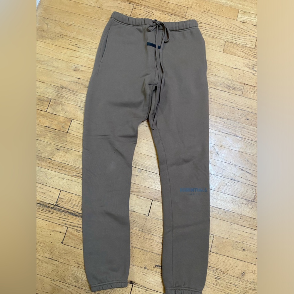 Essentials fear of god  green sweatpants size small